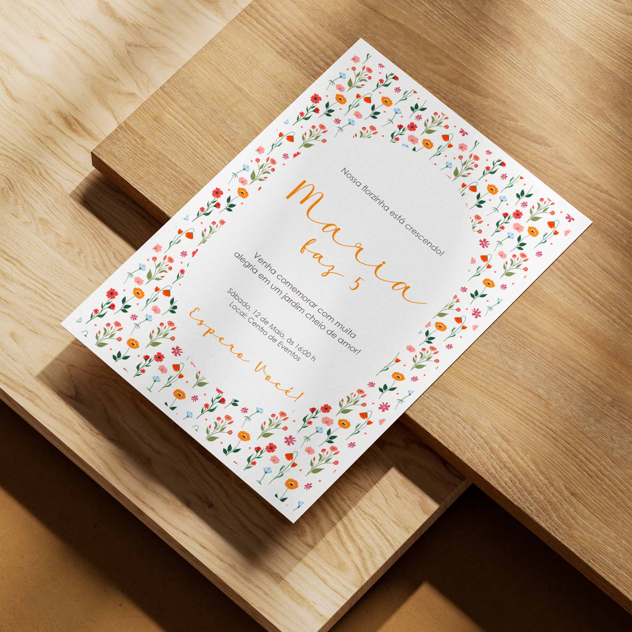 Invitación digital de cumpleaños con flores